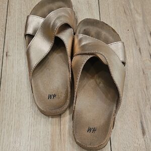 H&M RoseGold Slippers with Crisscross Design